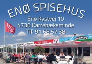 Byliv.nu: Forfra af Enø Spisehus restaurant med gæster siddende udenfor. Adressen og kontaktnummeret vises tydeligt øverst. Ben & Jerry's og Friskos branding er synlig.